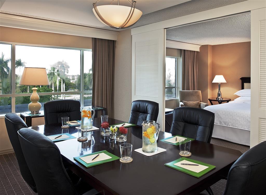 Sheraton Suites Fort Lauderdale West Plantation Exterior foto